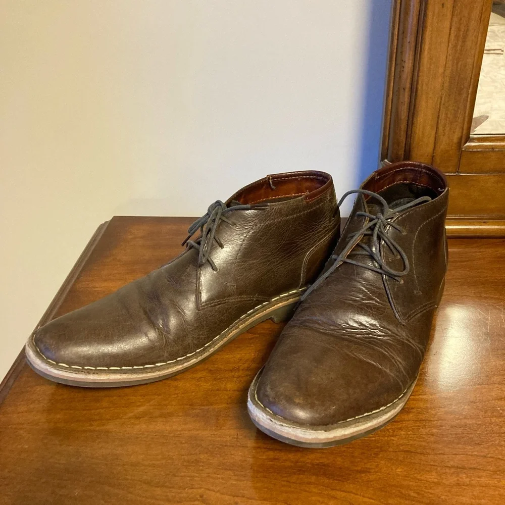 Steve Madden Men’s Dark Brown Leather Hestonn Lace Up Chukka Boot
